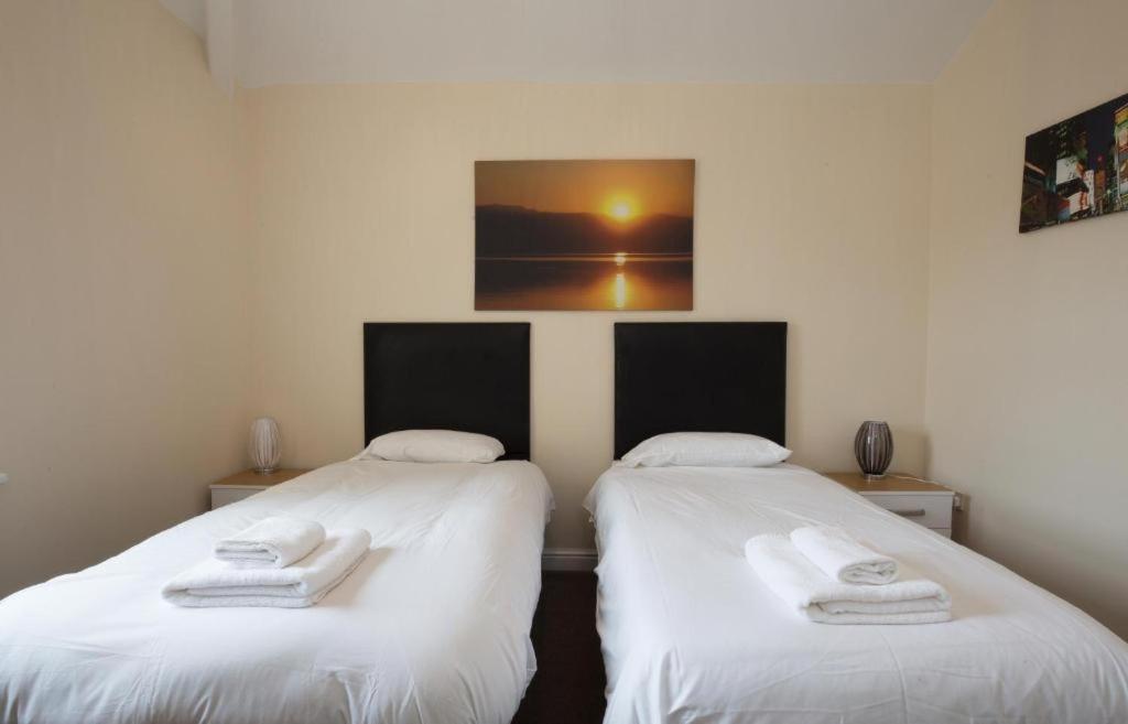 Grosvenor Hotel Rugby Bagian luar foto