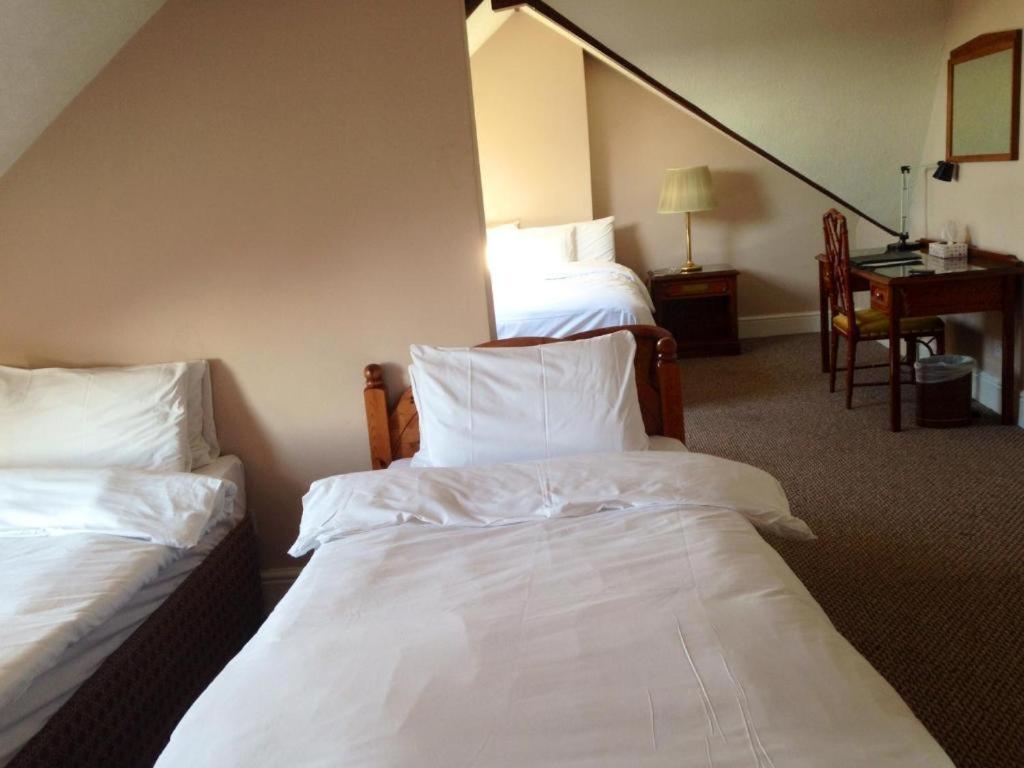 Grosvenor Hotel Rugby Bagian luar foto