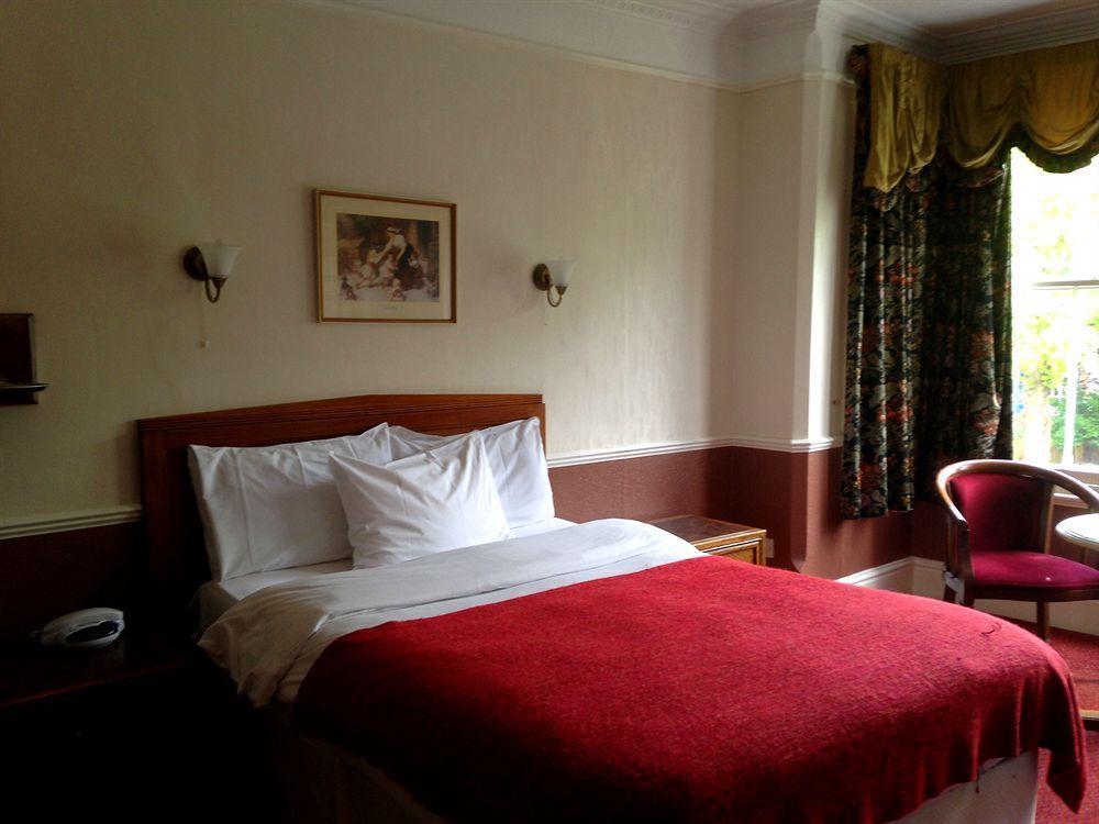 Grosvenor Hotel Rugby Bagian luar foto