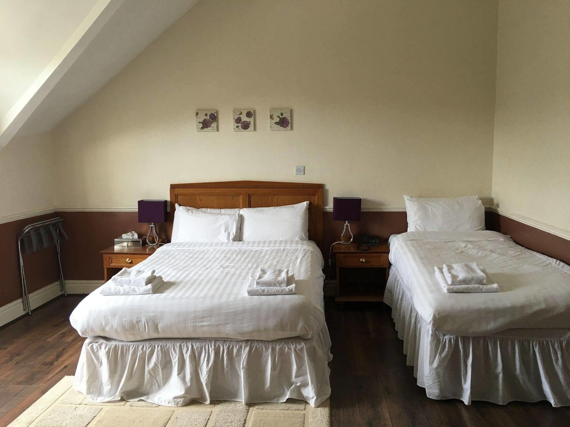 Grosvenor Hotel Rugby Bagian luar foto