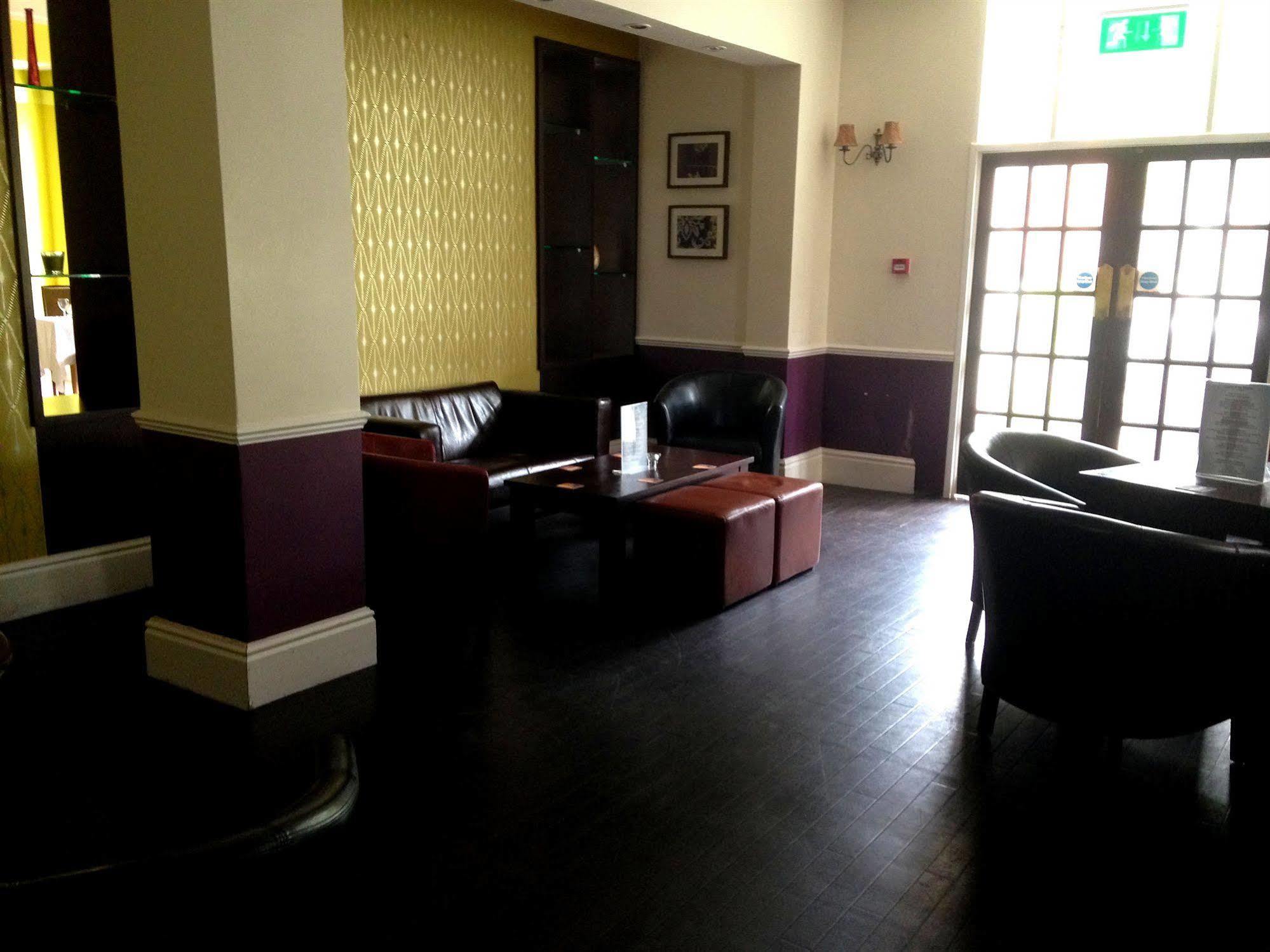 Grosvenor Hotel Rugby Bagian luar foto
